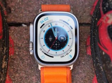 World Surf League Adopts Apple Watch