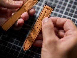 Why Should You Go With Leather Watch Straps?