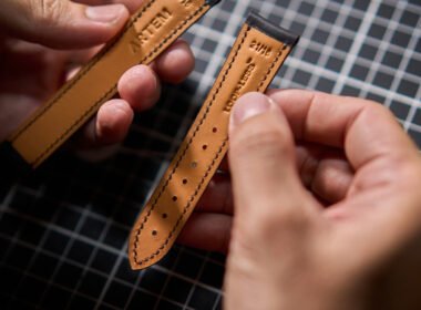 Why Should You Go With Leather Watch Straps?
